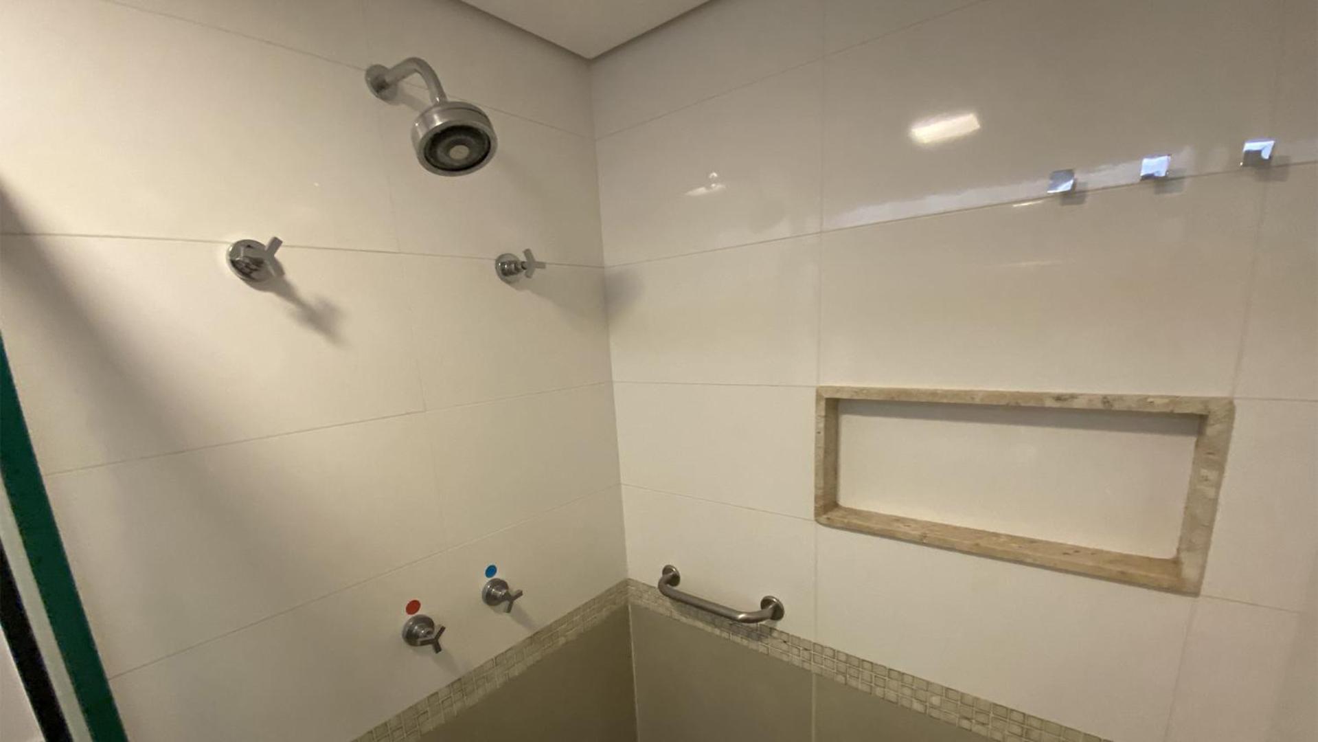 Quarto Duplo Superior com Ingressos para o Parque Aquático Hot Beach